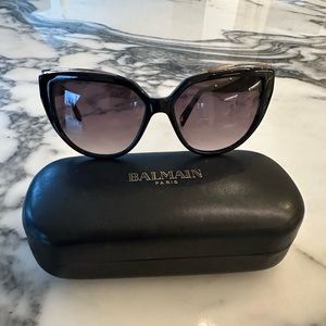 Balmain authentic BL2107 black cat eye women’s sunglasses in excellent condition